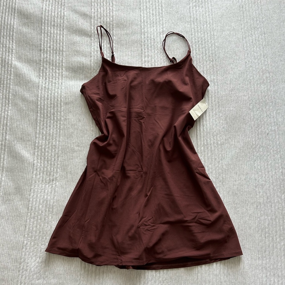 NWOT: Abercrombie Traveler Dress - Dark Brown, size LARGE TALL